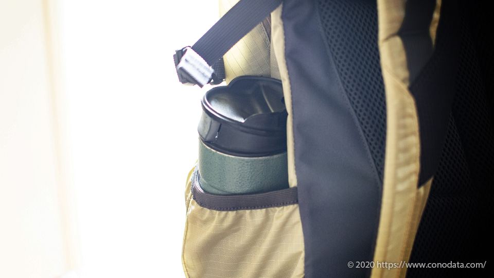 「karrimor(カリマー)」sector(セクター)25の取り出しやすく容量の大きなサイドポケット